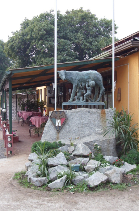 estatua de la loba