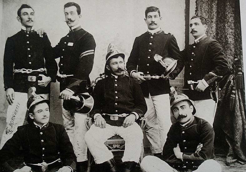 voluntarios_1881.jpg